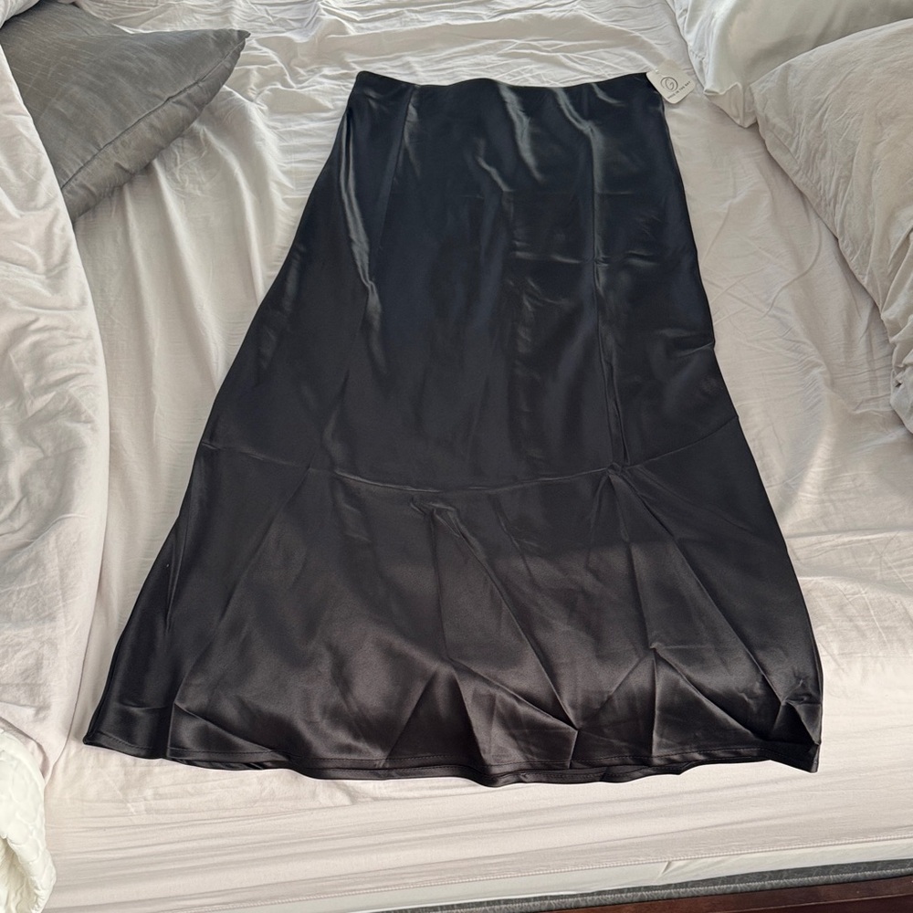 Elegant Black Midi Skirt